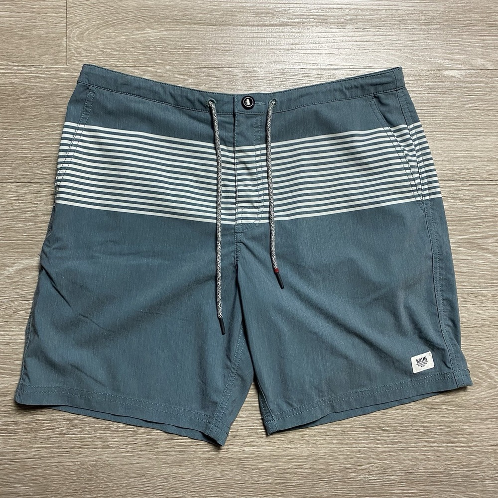 Katin Hybrid Board Shorts Men's 31 Gray Striped Stretch Swim Trunks Stash It